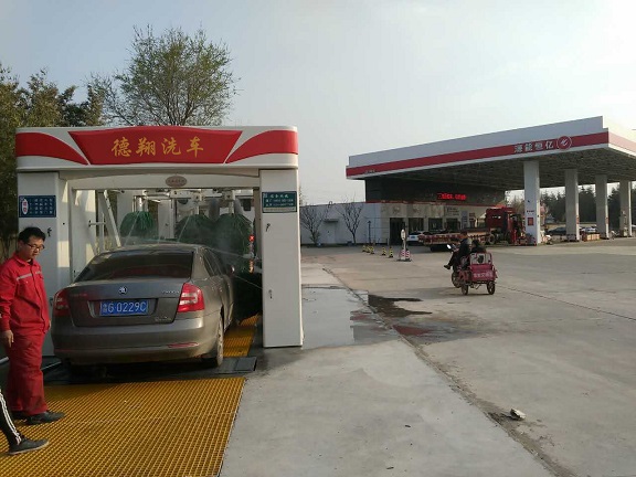 往復(fù)式洗車機(jī)5